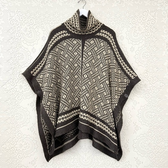 Lauren Ralph Lauren Sweaters - Lauren Ralph Lauren Aztec Southwest Wool Knit Pullover Poncho Sweater